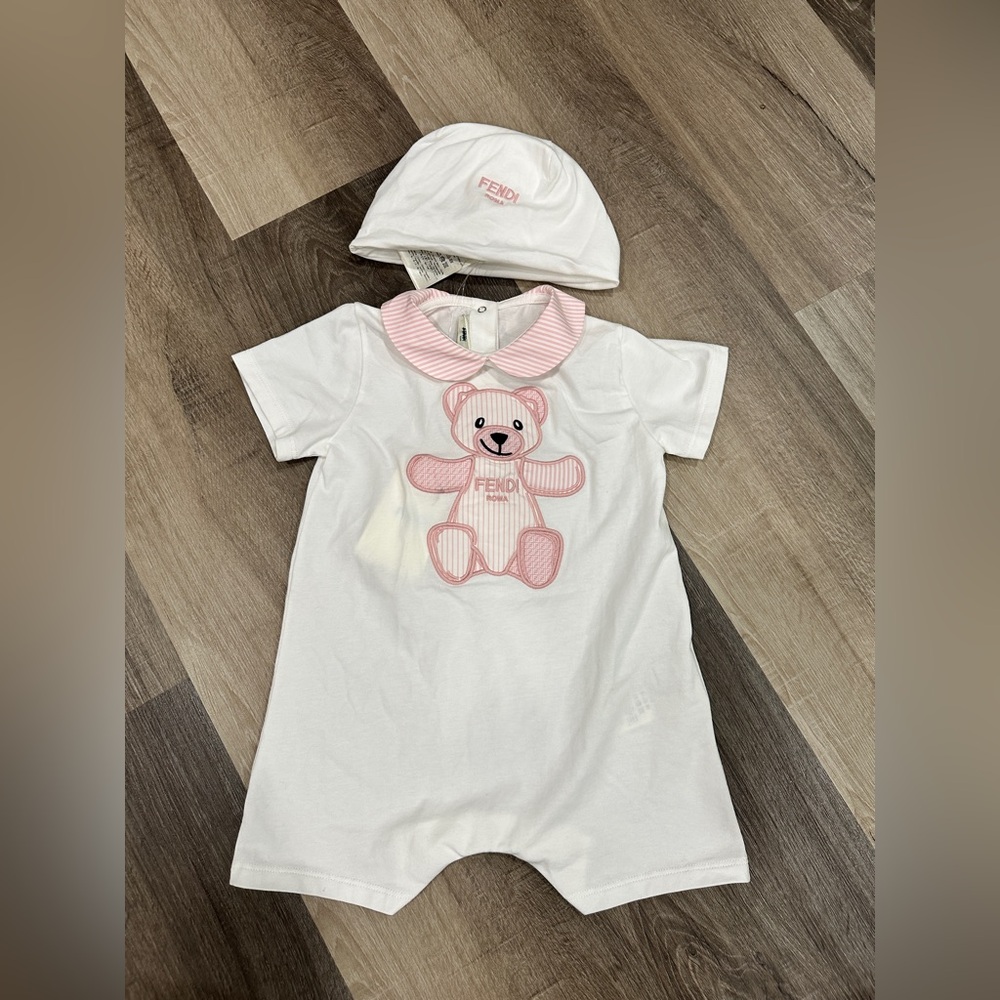 Fendi Kids Teddy Bear Embroidered Short-Sleeved Tracksuit Size 18M $382